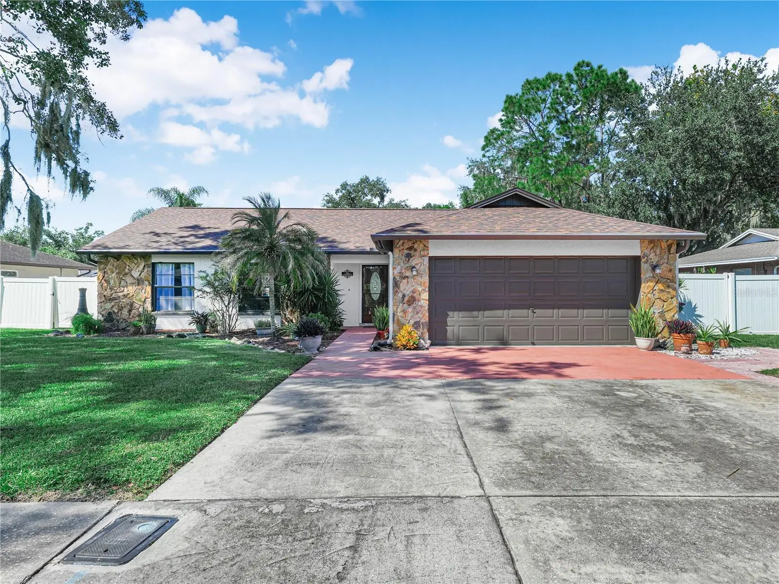 812 Sandalwood Drive, FL