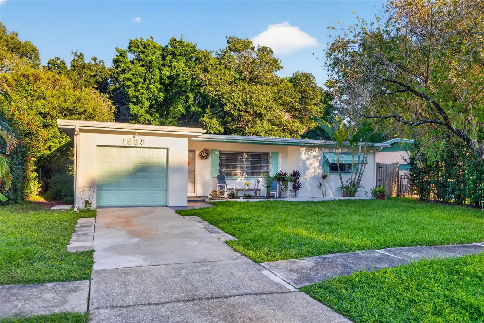 1835 West Drive, FL