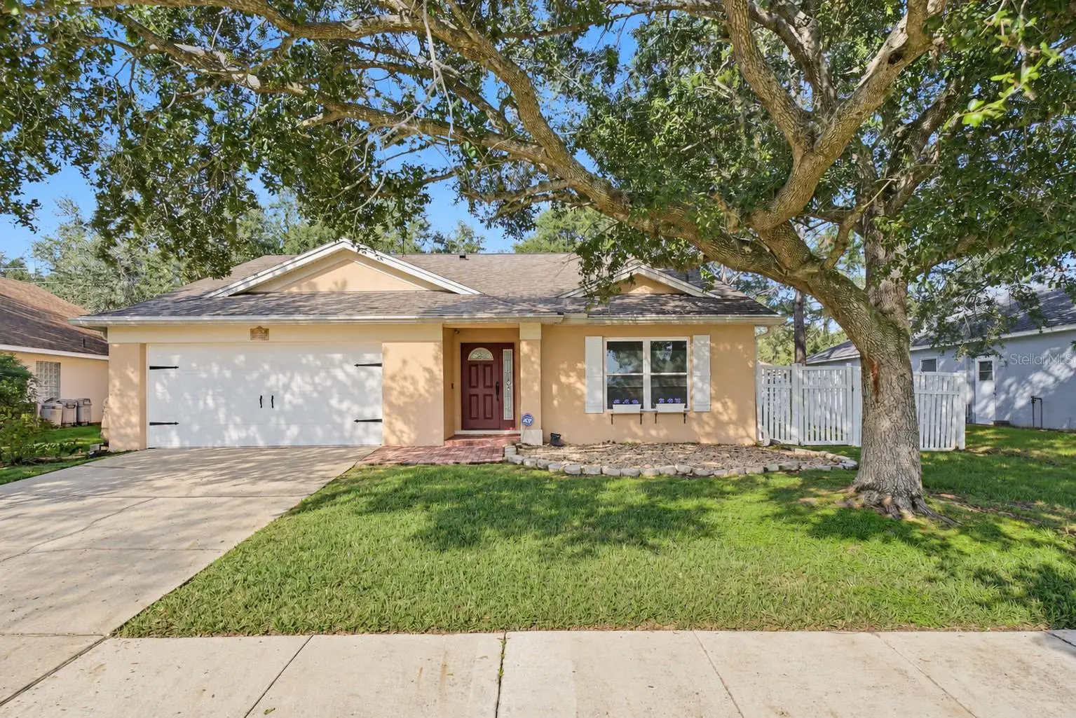1210 Brandy Lake View Circle, FL