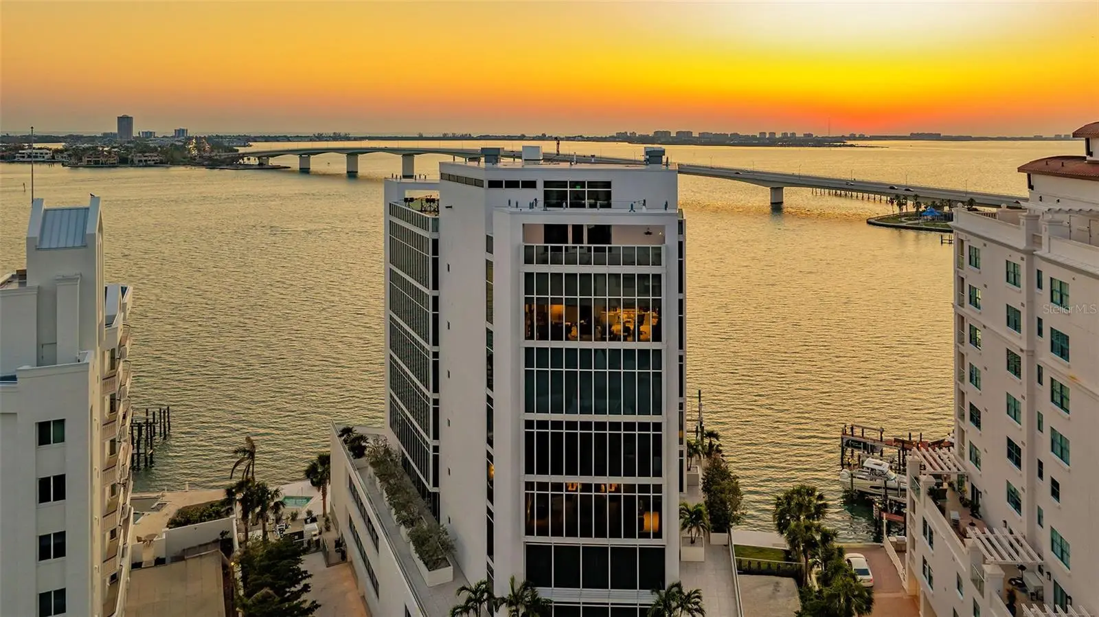 280 Golden Gate Point, FL