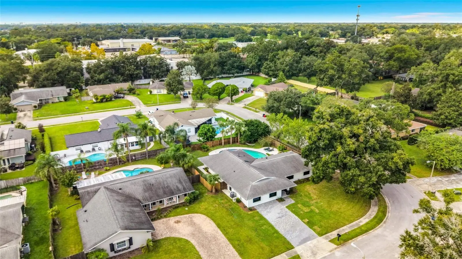 5096 The Oaks Circle, FL