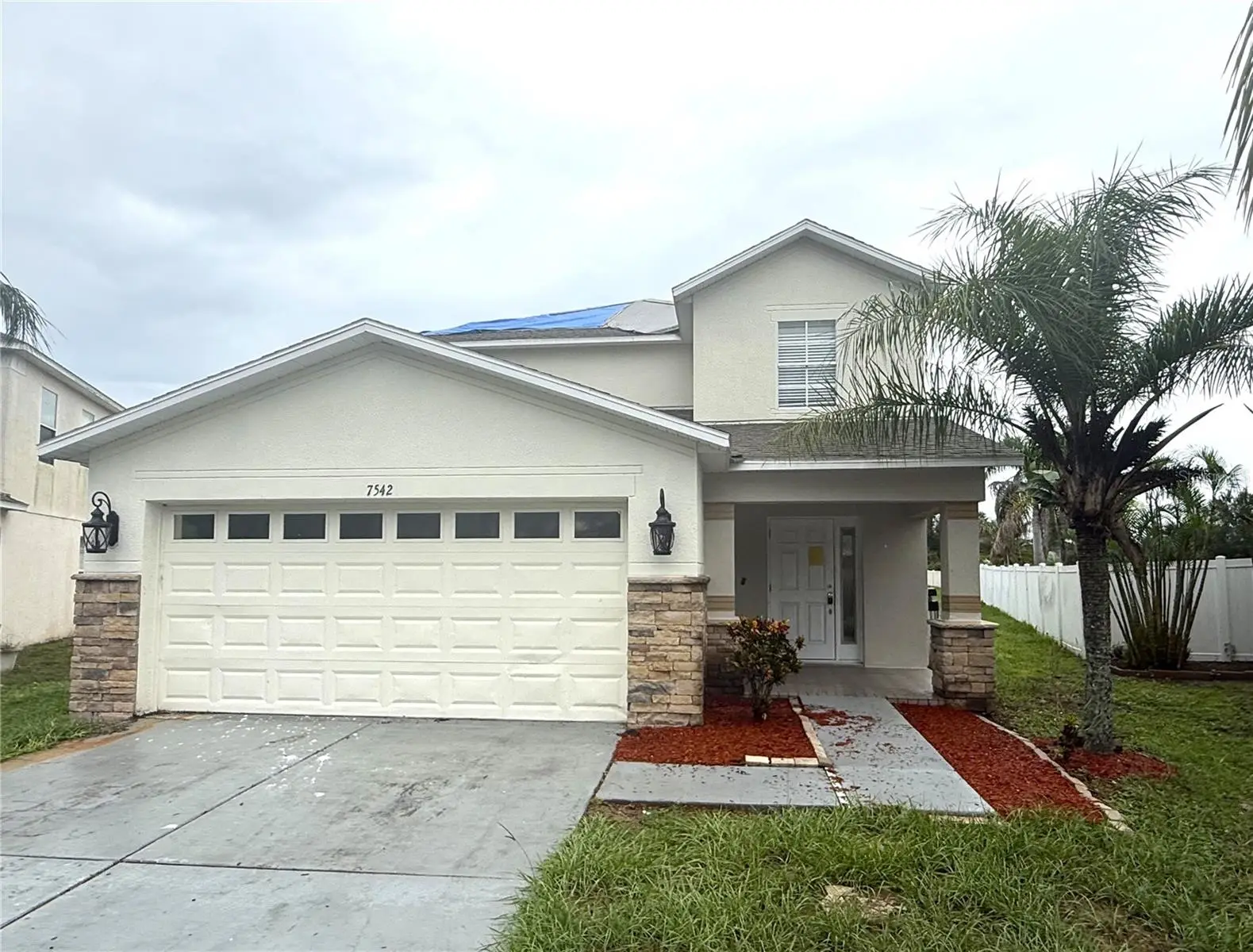 7542 Maroon Peak Drive, FL