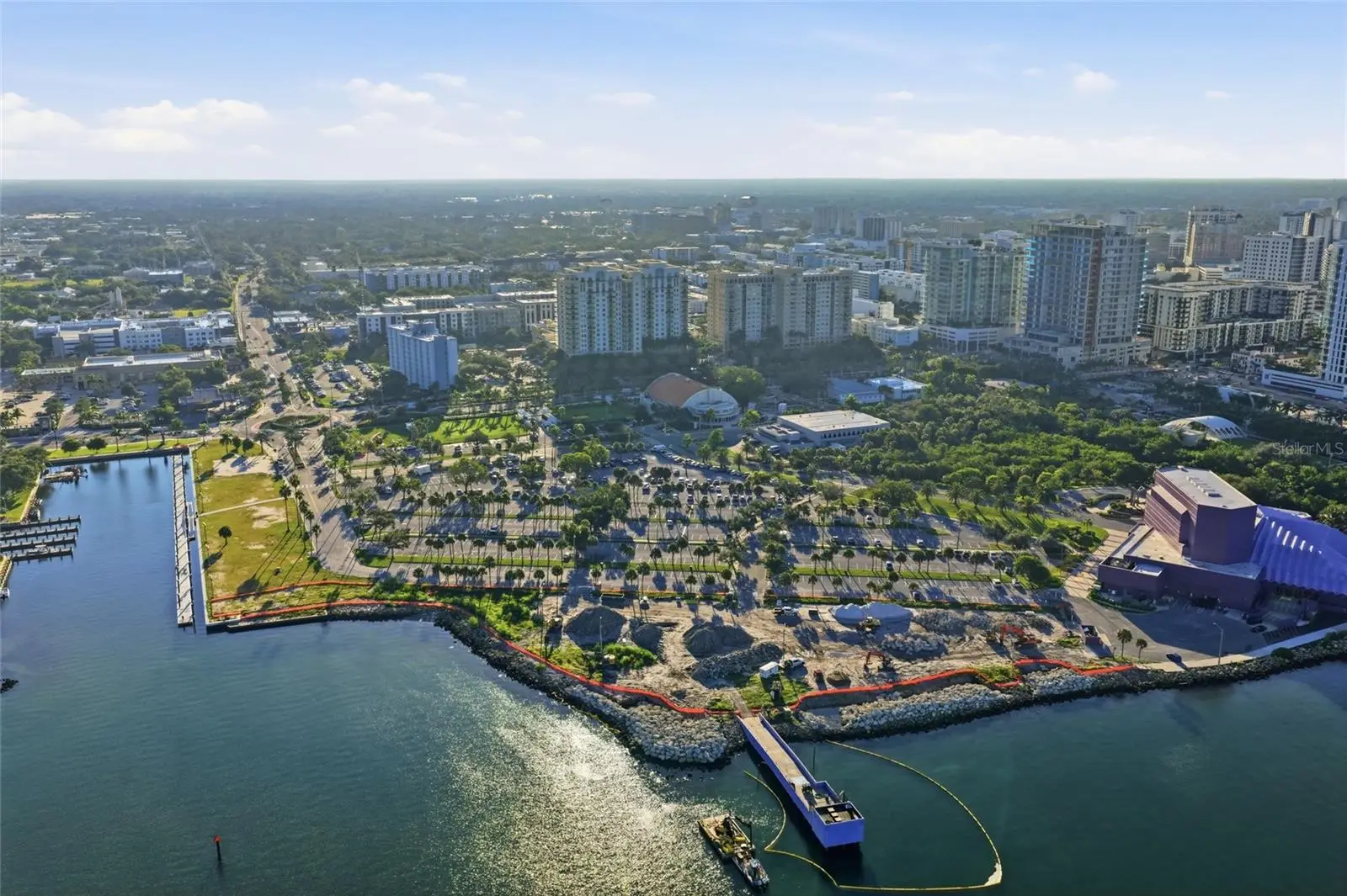 800 Tamiami Trail, FL