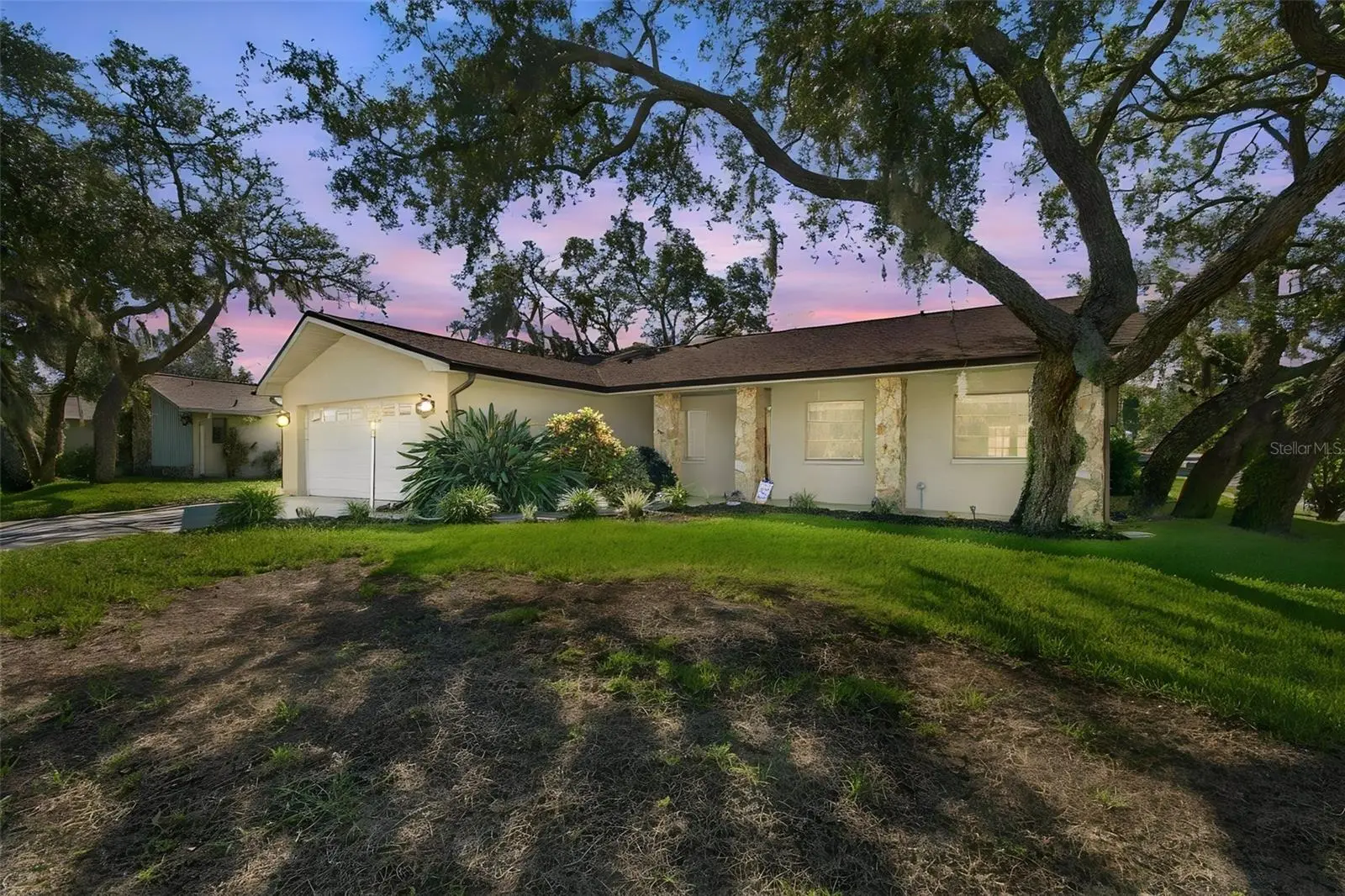 874 Pinewood Terrace, FL