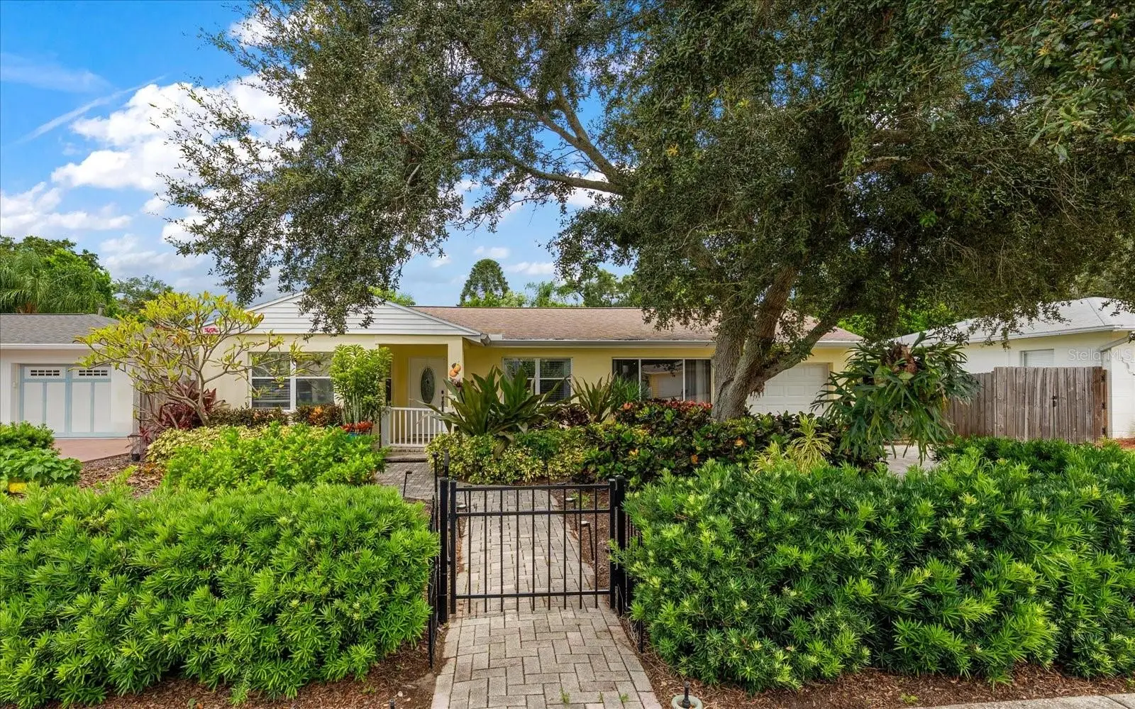 220 Union Street, FL