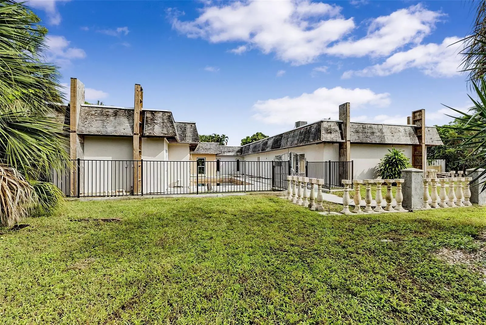 4231 Erindale Drive, FL