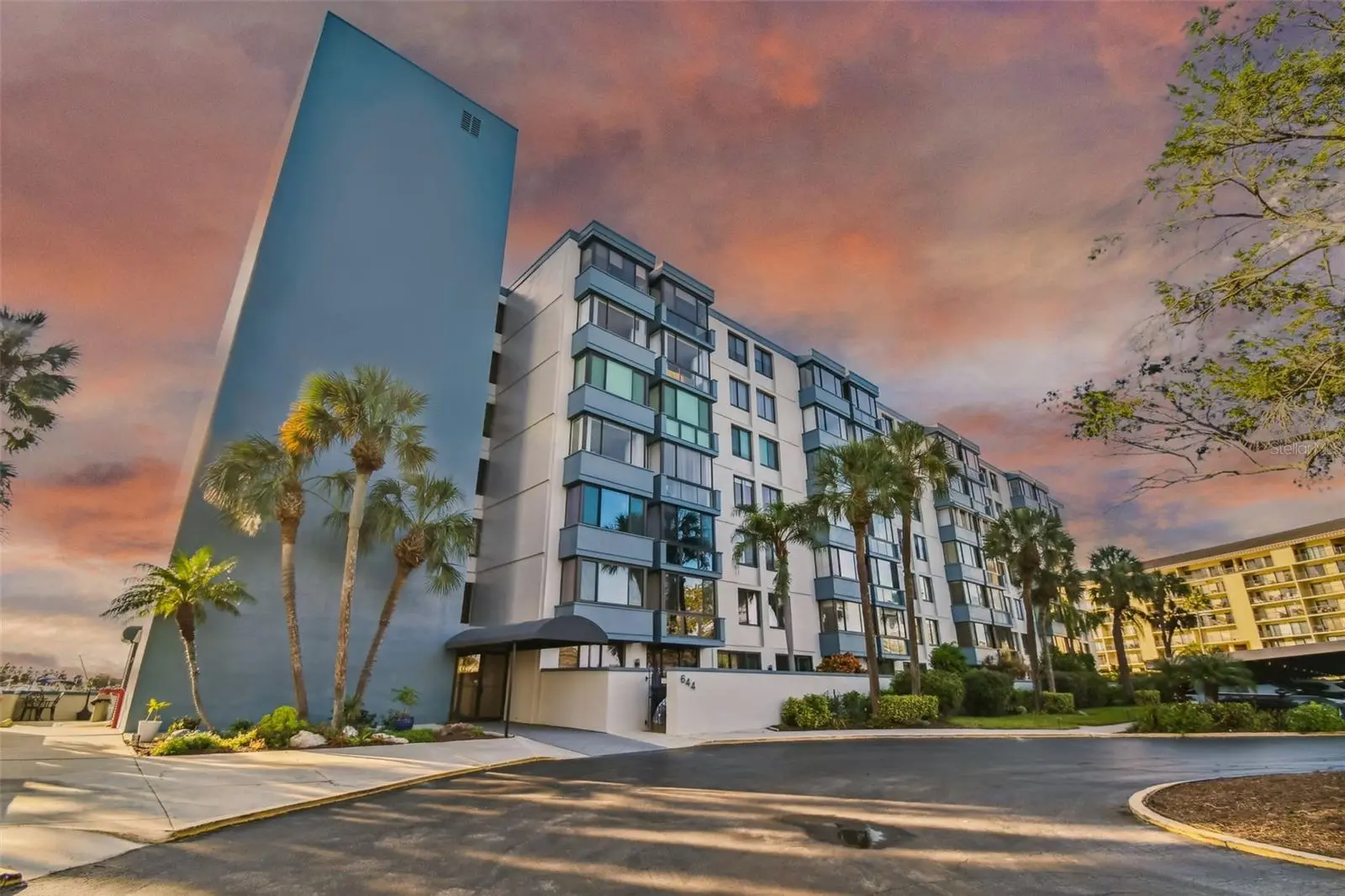 644 Island Way, FL