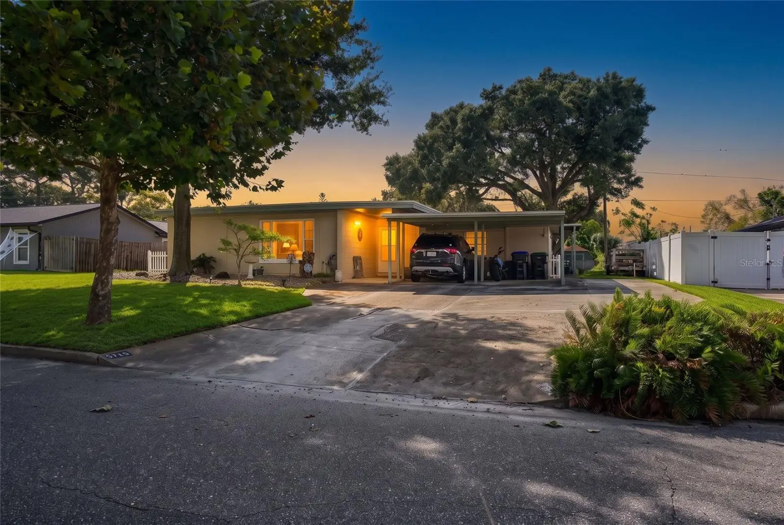 5718 Clearview Drive, FL