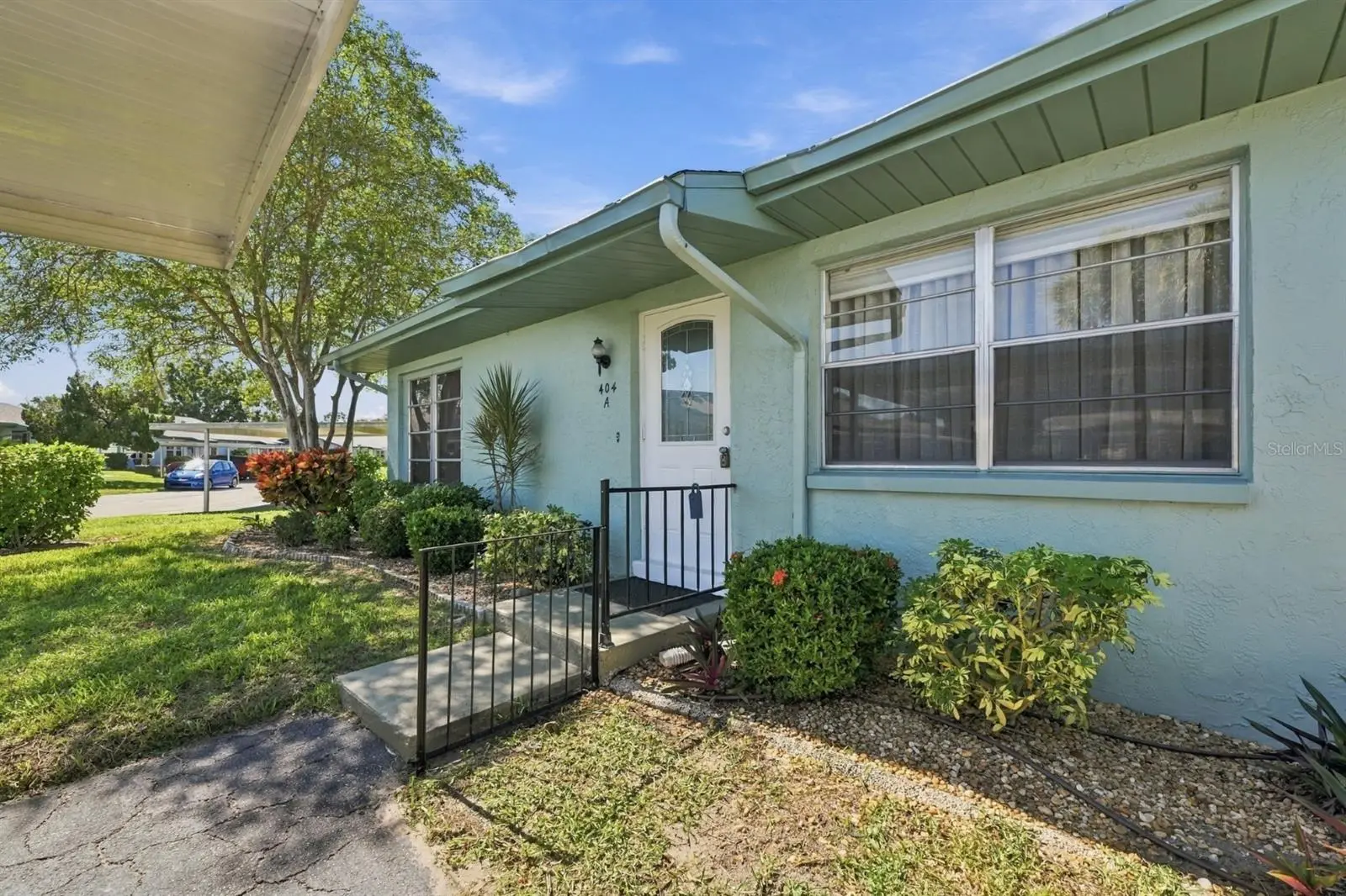 404 Flanborough Trail, FL