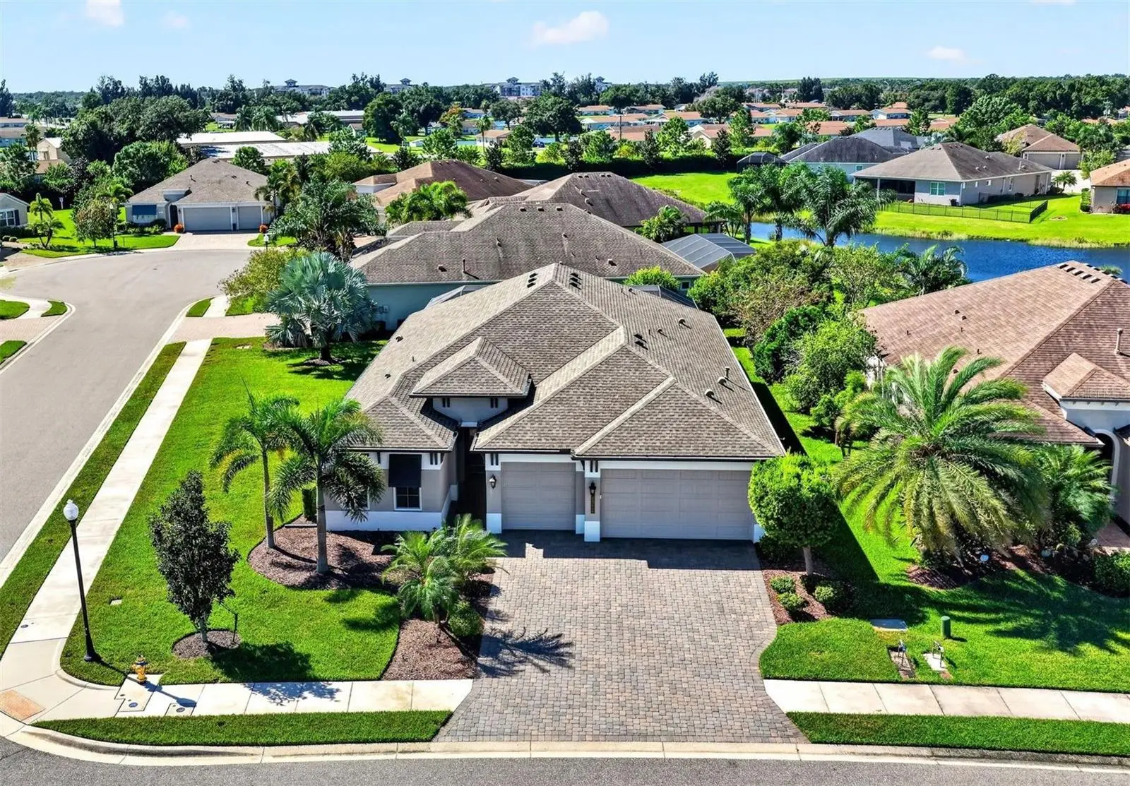 12214 Goldenrod Avenue, FL