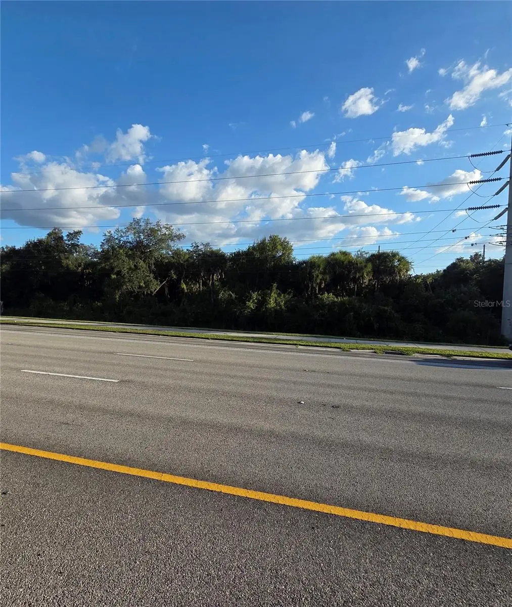709 Tamiami Trail Trail, FL