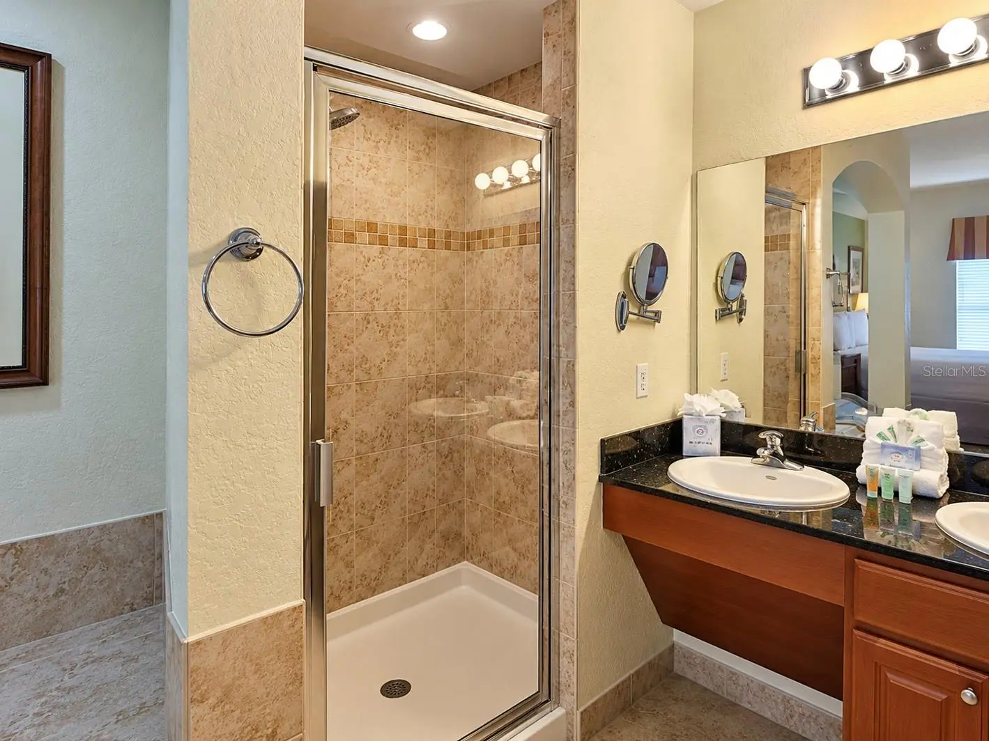8125 Resort Village Drive, FL