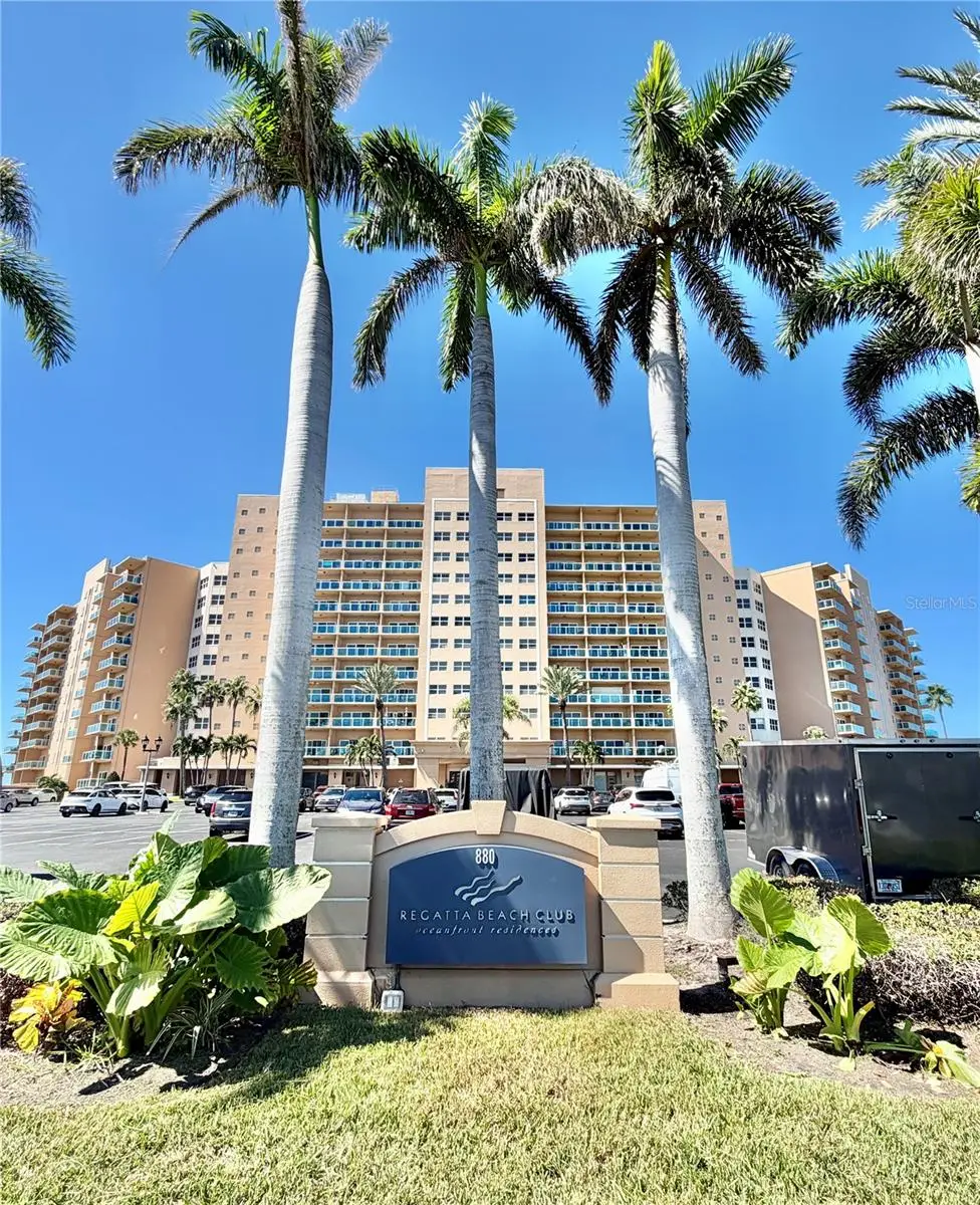 880 Mandalay Avenue, FL