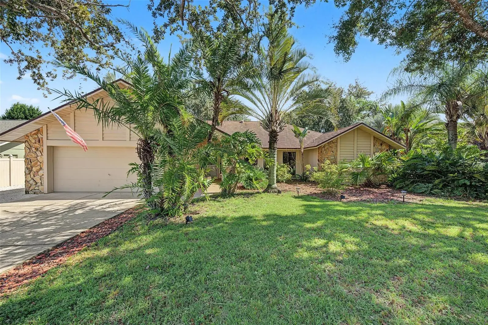 3024 Pineview Drive, FL