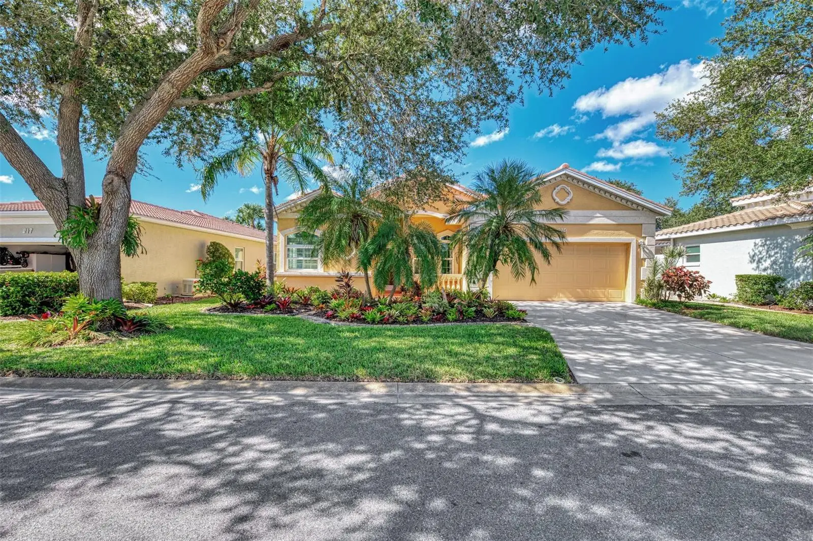 219 Rio Terra, FL