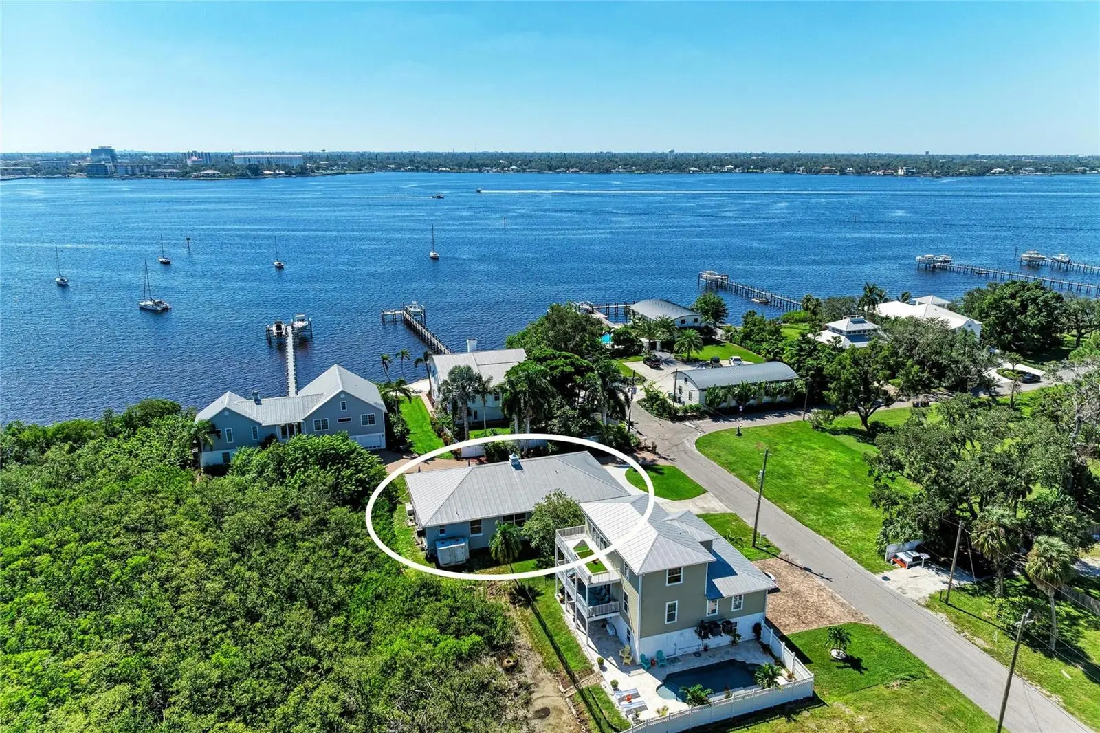 310 13th Avenue, FL