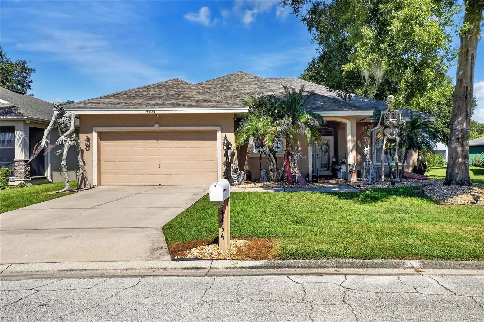 4434 Winding Oaks Circle, FL