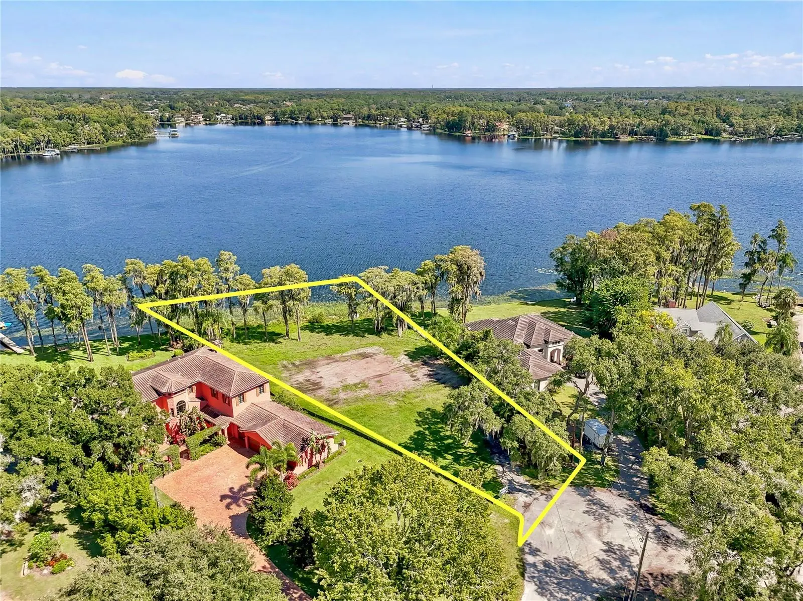 9509 Aqua Lane, FL
