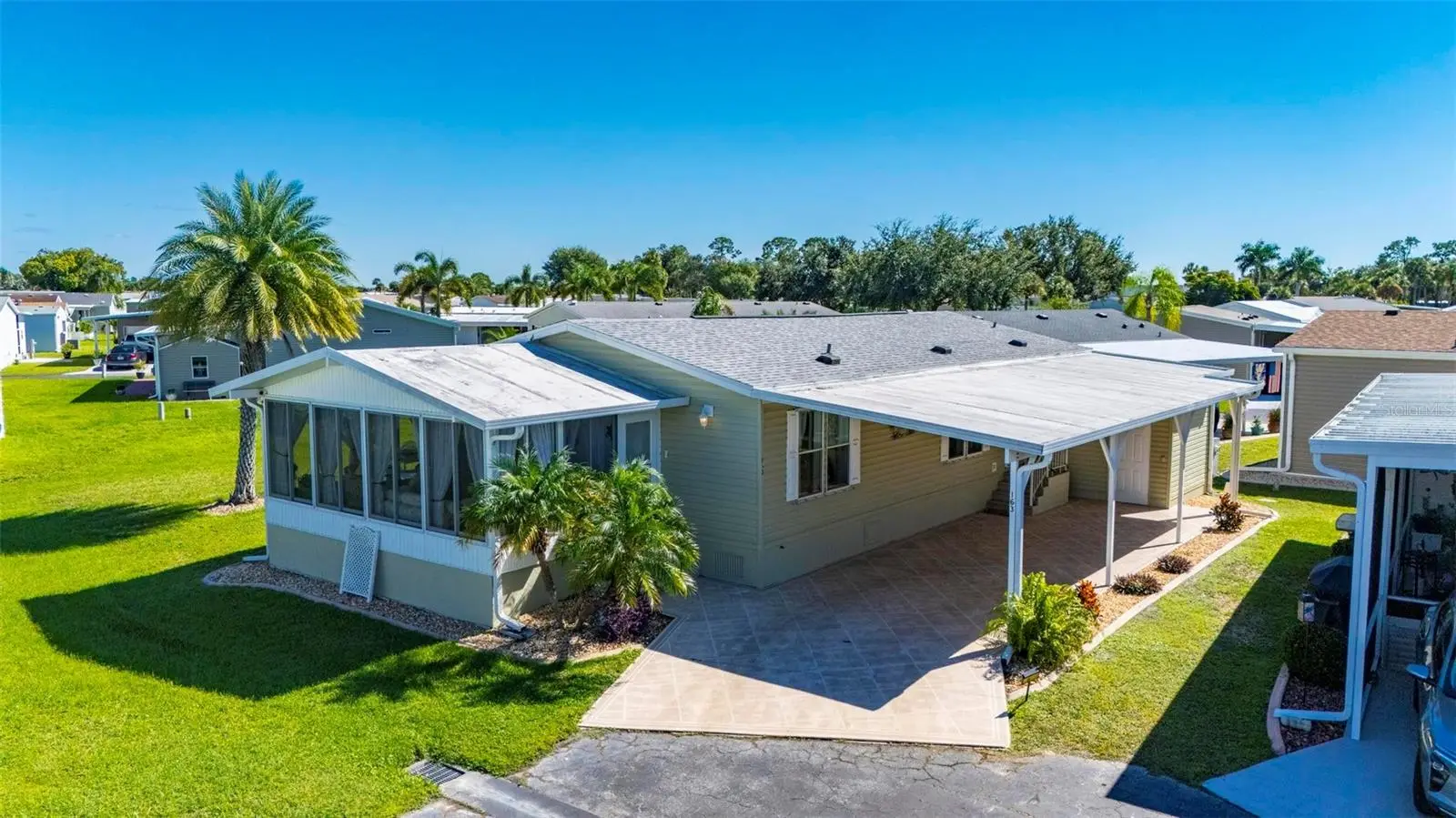 1000 Kings Highway, FL