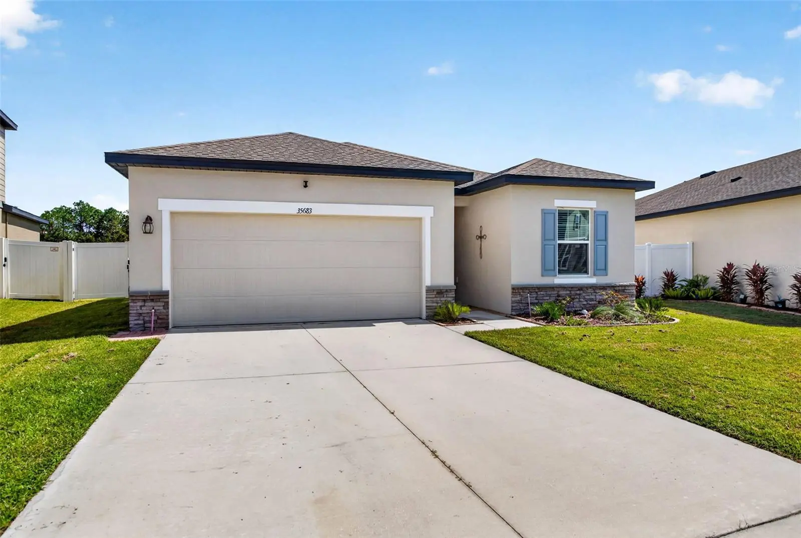 35683 Buttonweed, FL