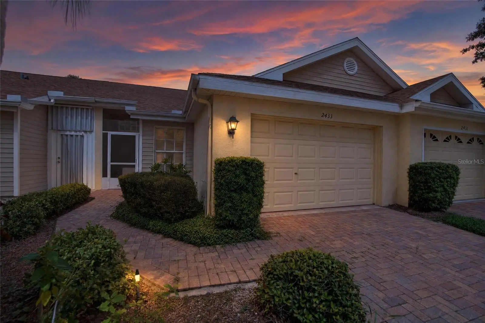 2433 New Haven Circle, FL