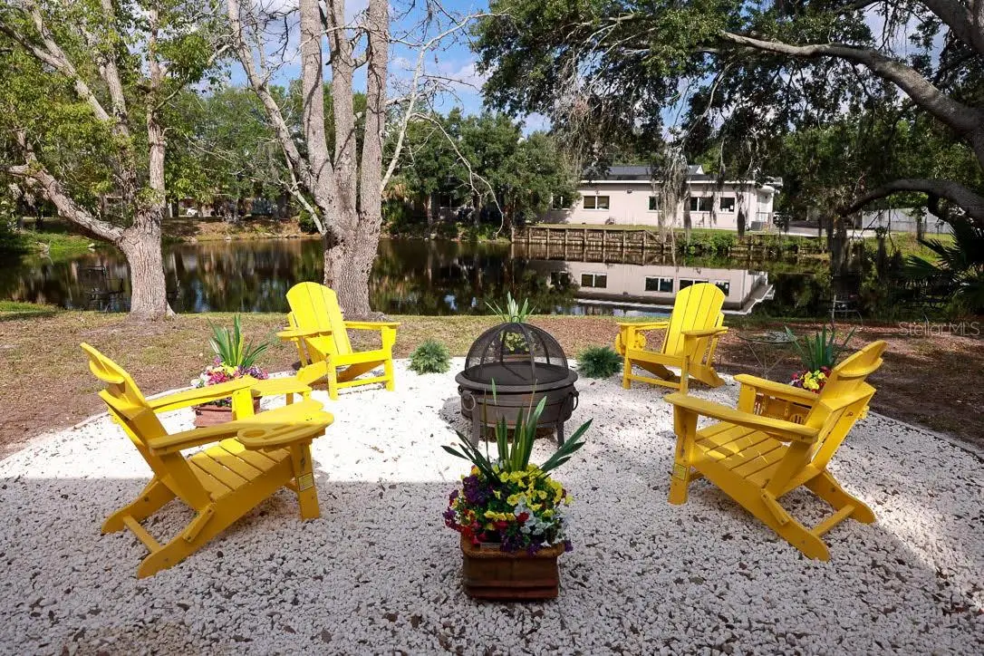 405 Manor Boulevard, FL