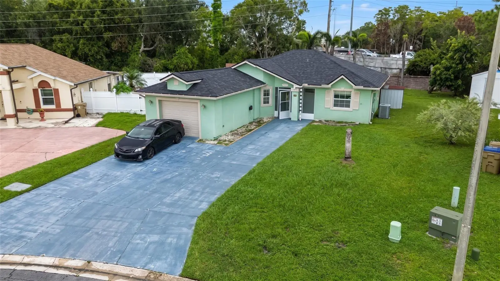 114 Sunwood Court, FL