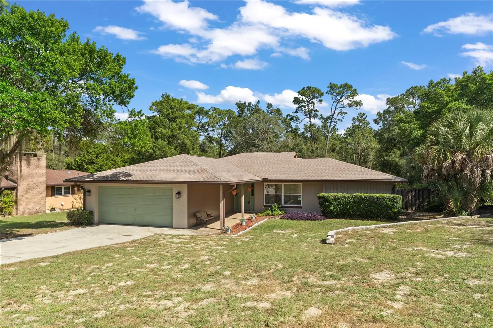 5512 Pine Circle, FL