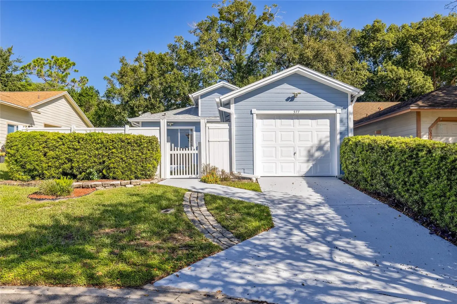 577 Portland Circle, FL