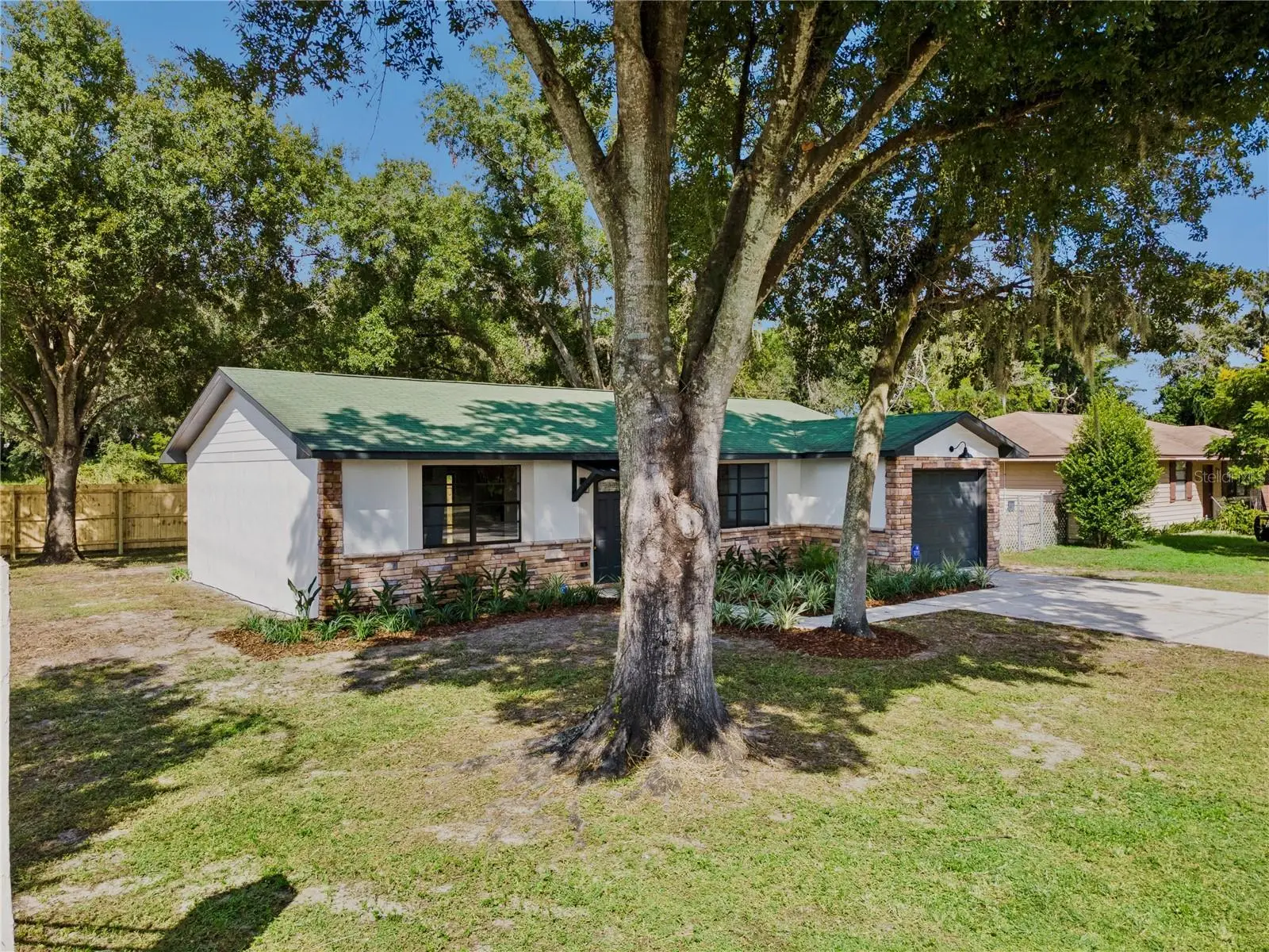 2240 Gabarone Boulevard, FL