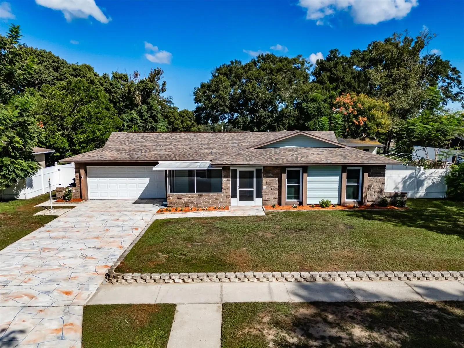 3302 King Richard, FL
