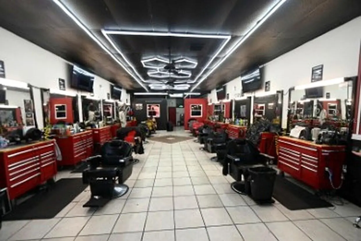 2711 Pine Hills Road, FL