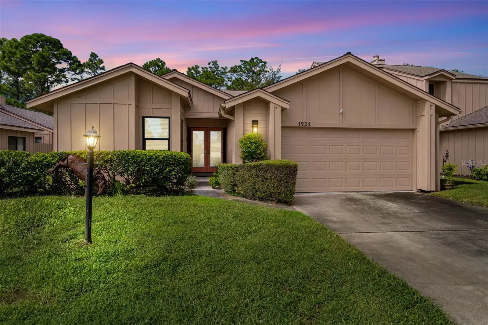 1924 Whisperwood Way, FL