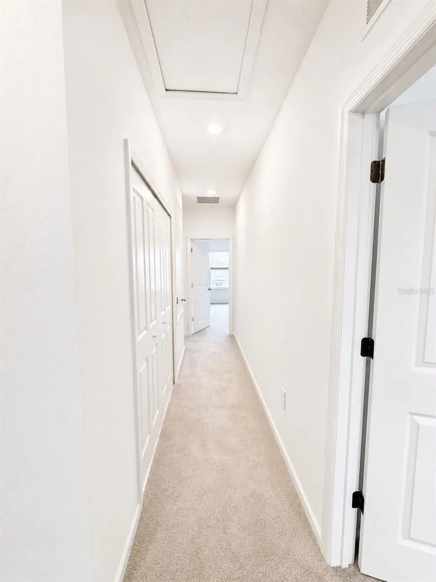 2641 Skyline Loop, FL