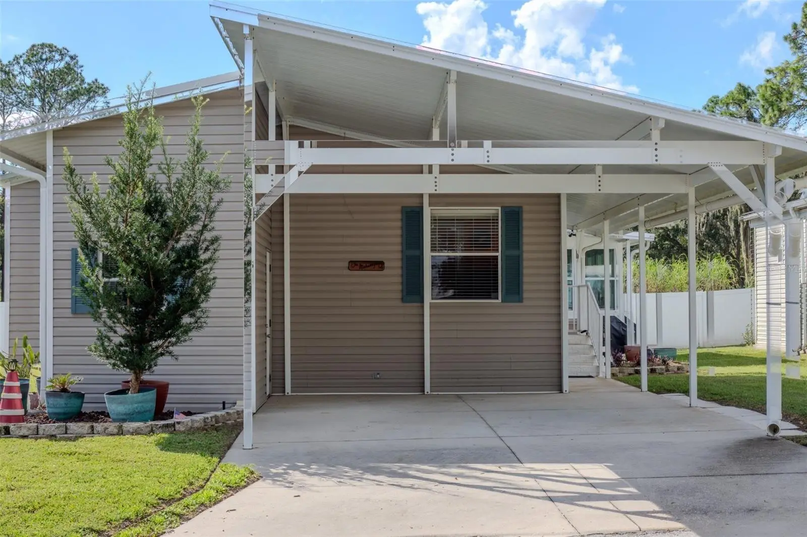 511 Ironwood Lane, FL