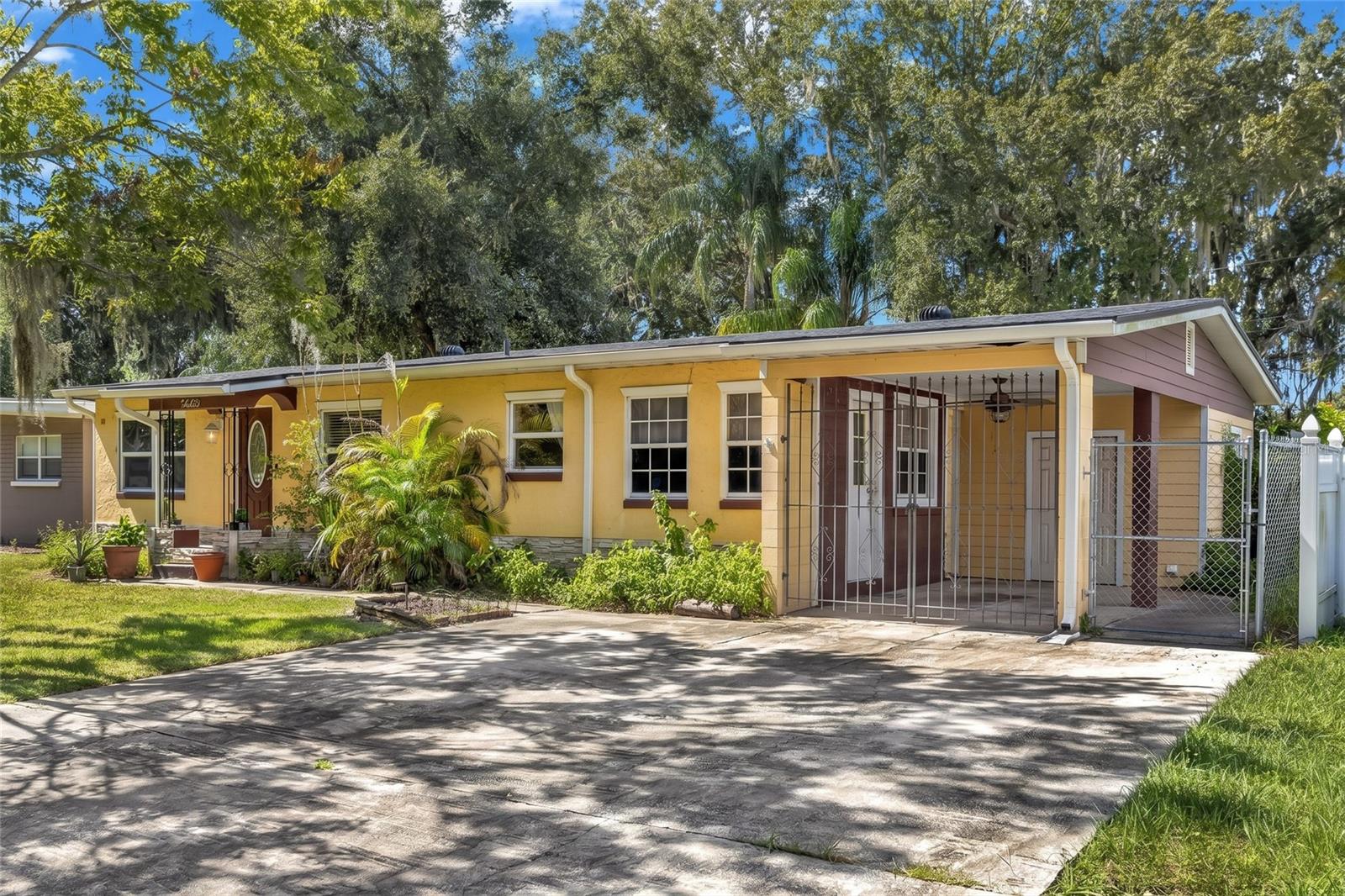 5620 Sandalwood Drive, FL