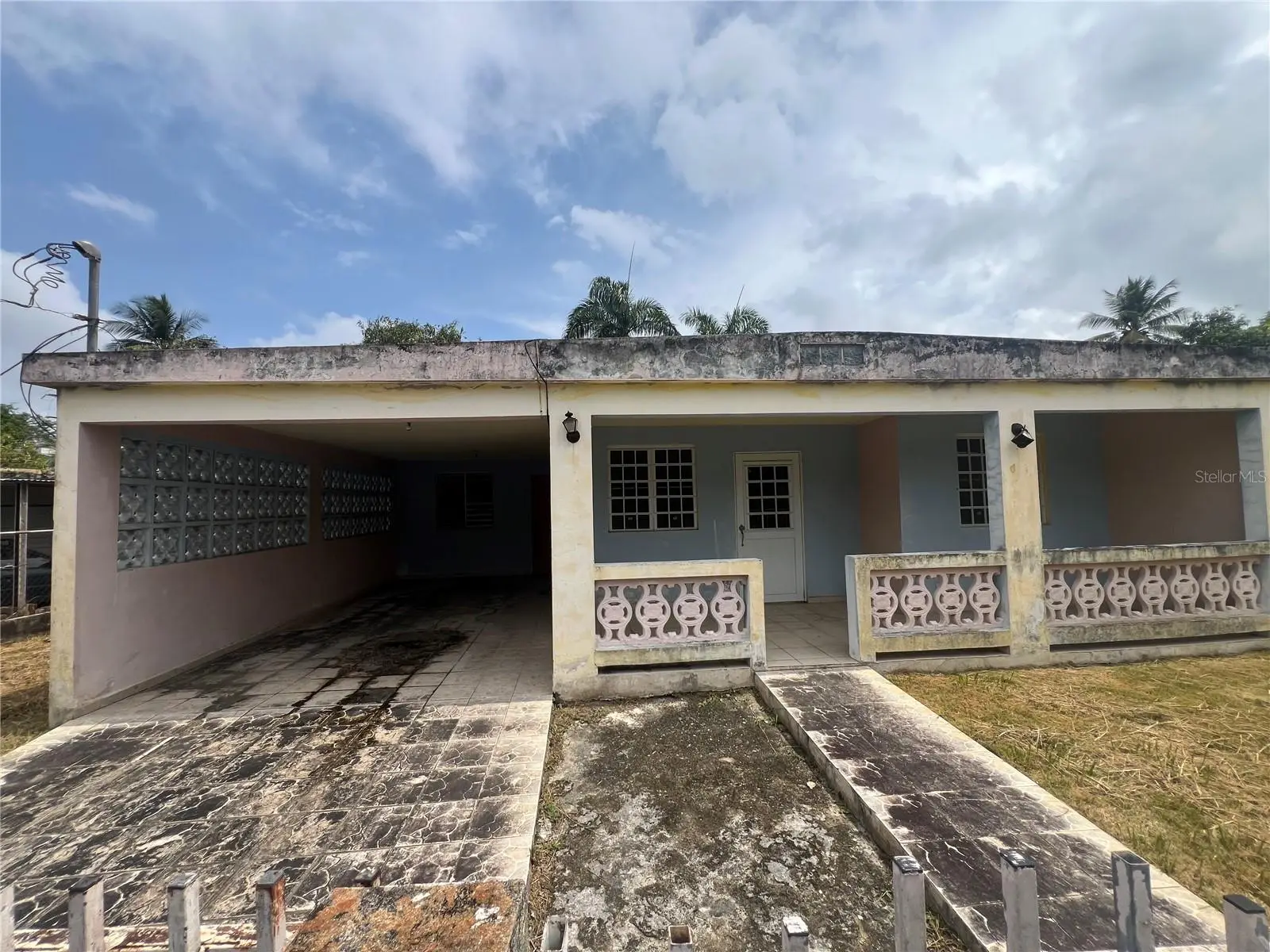 Calle 2 Par 177 Comm Navarro, PR