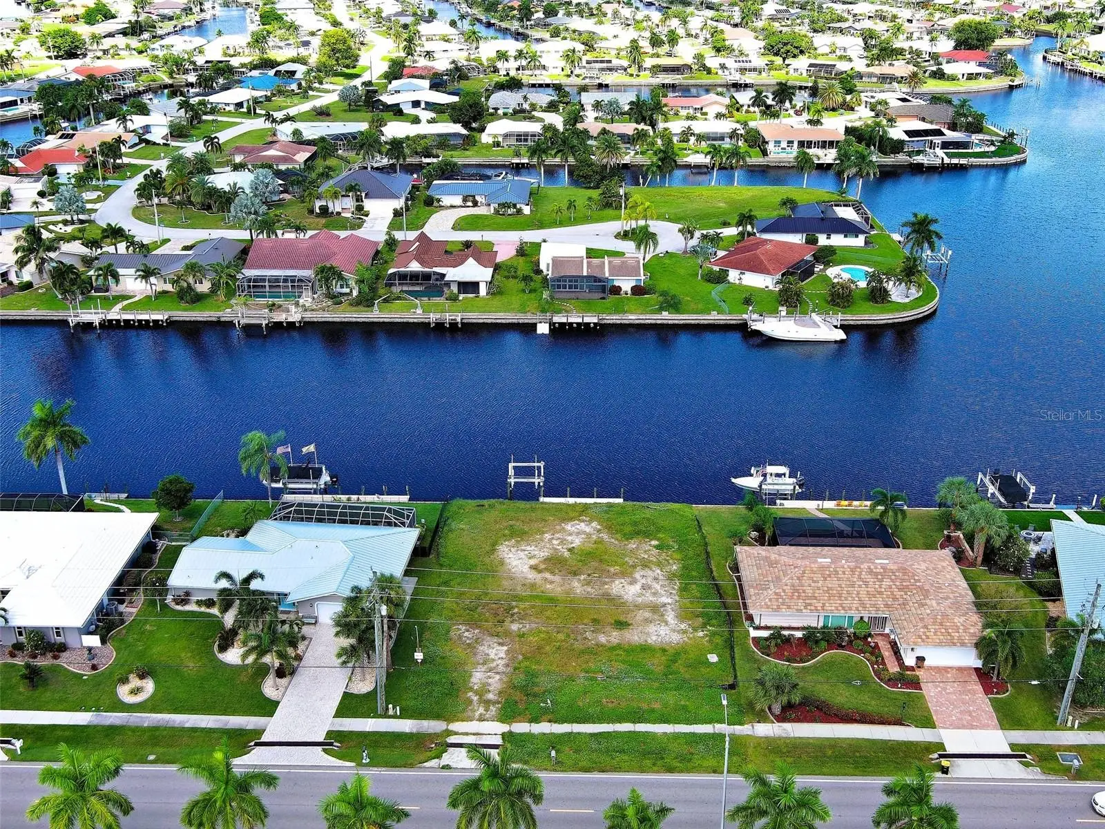 1450 Aqui Esta Drive, FL
