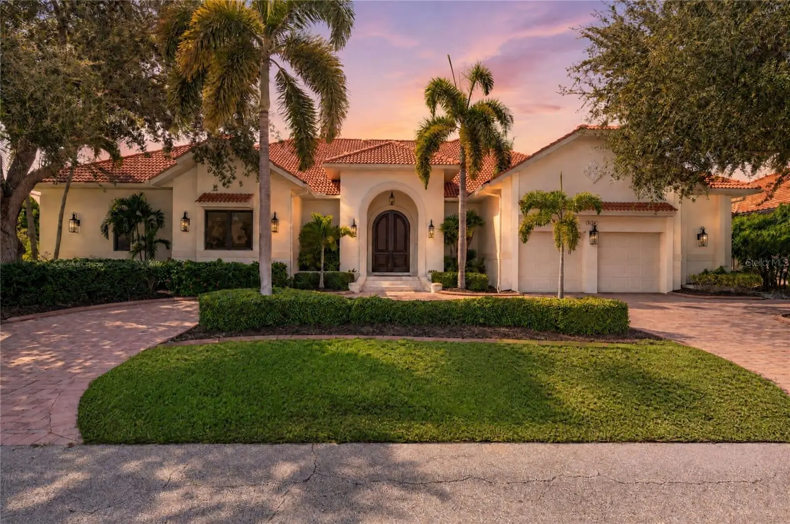 1117 San Mateo Drive, FL