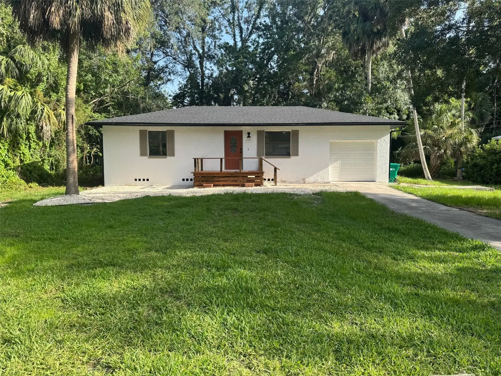 10200 Main Street, FL