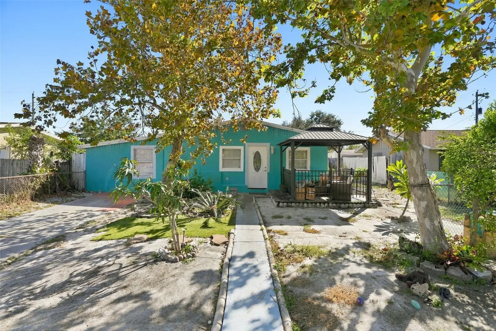 6820 Larmon Street, FL