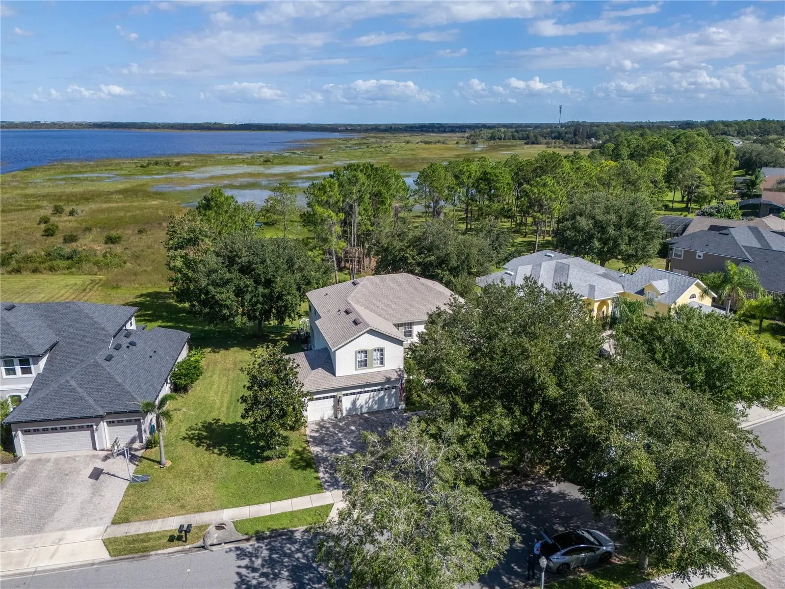 4933 Parkview Drive, FL