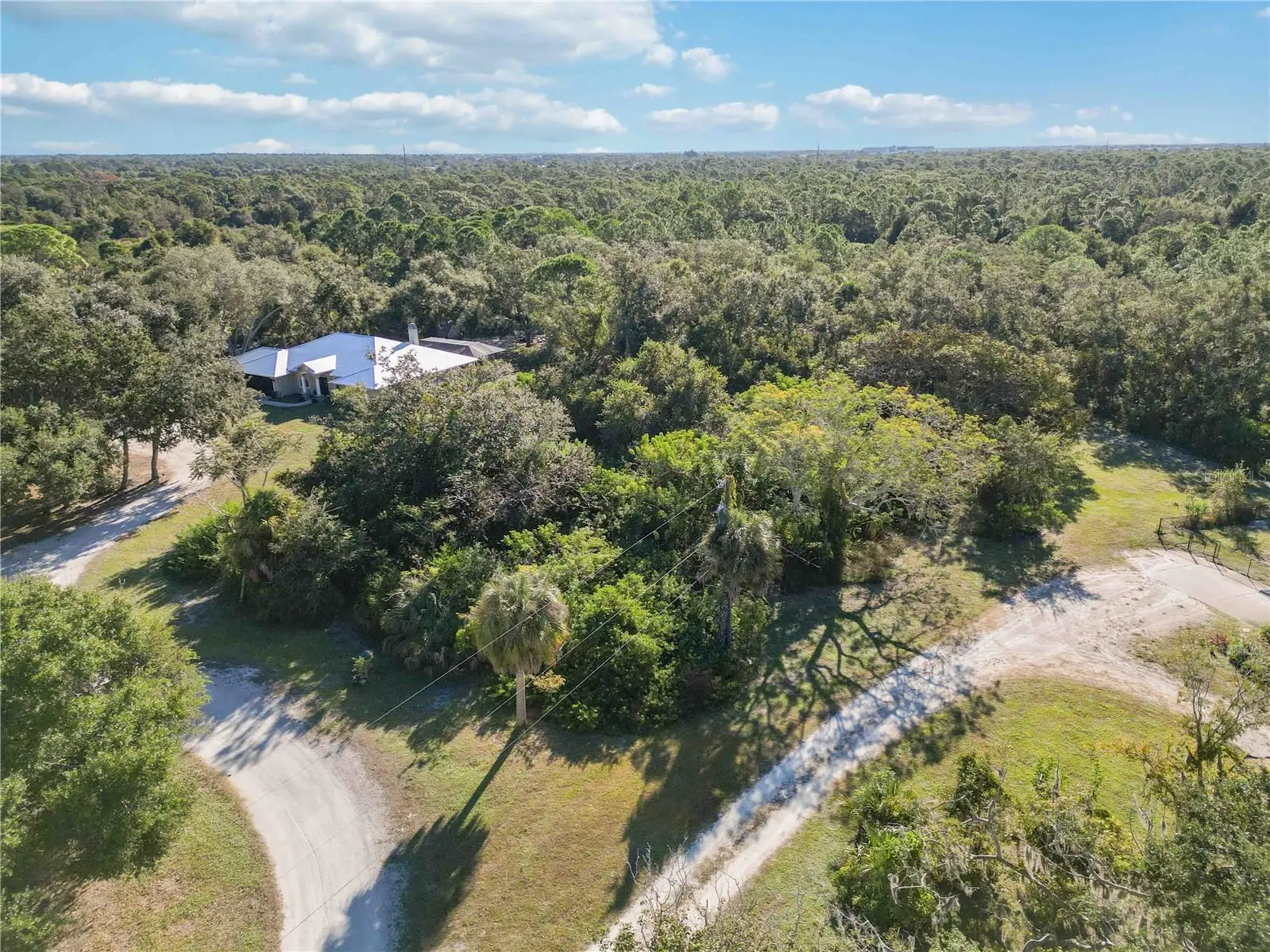 Equestrian Creek, FL