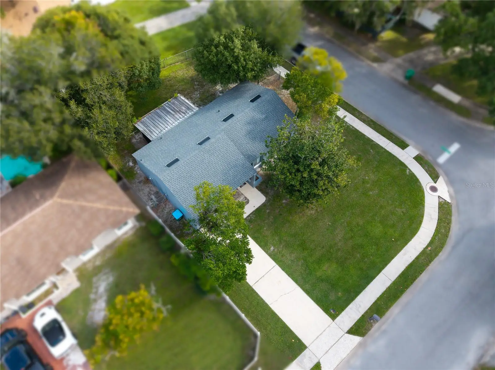 425 Hawthorn Circle, FL