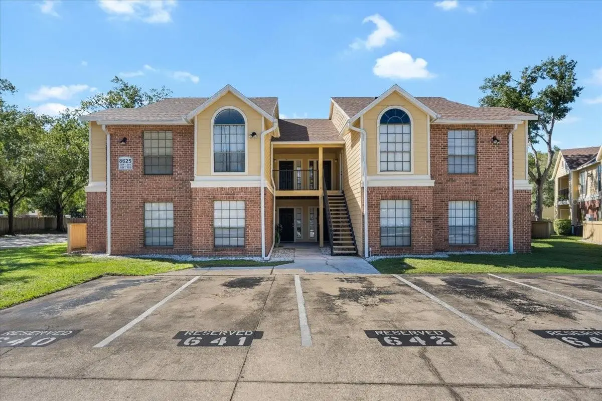 8625 Fancy Finch Drive, FL