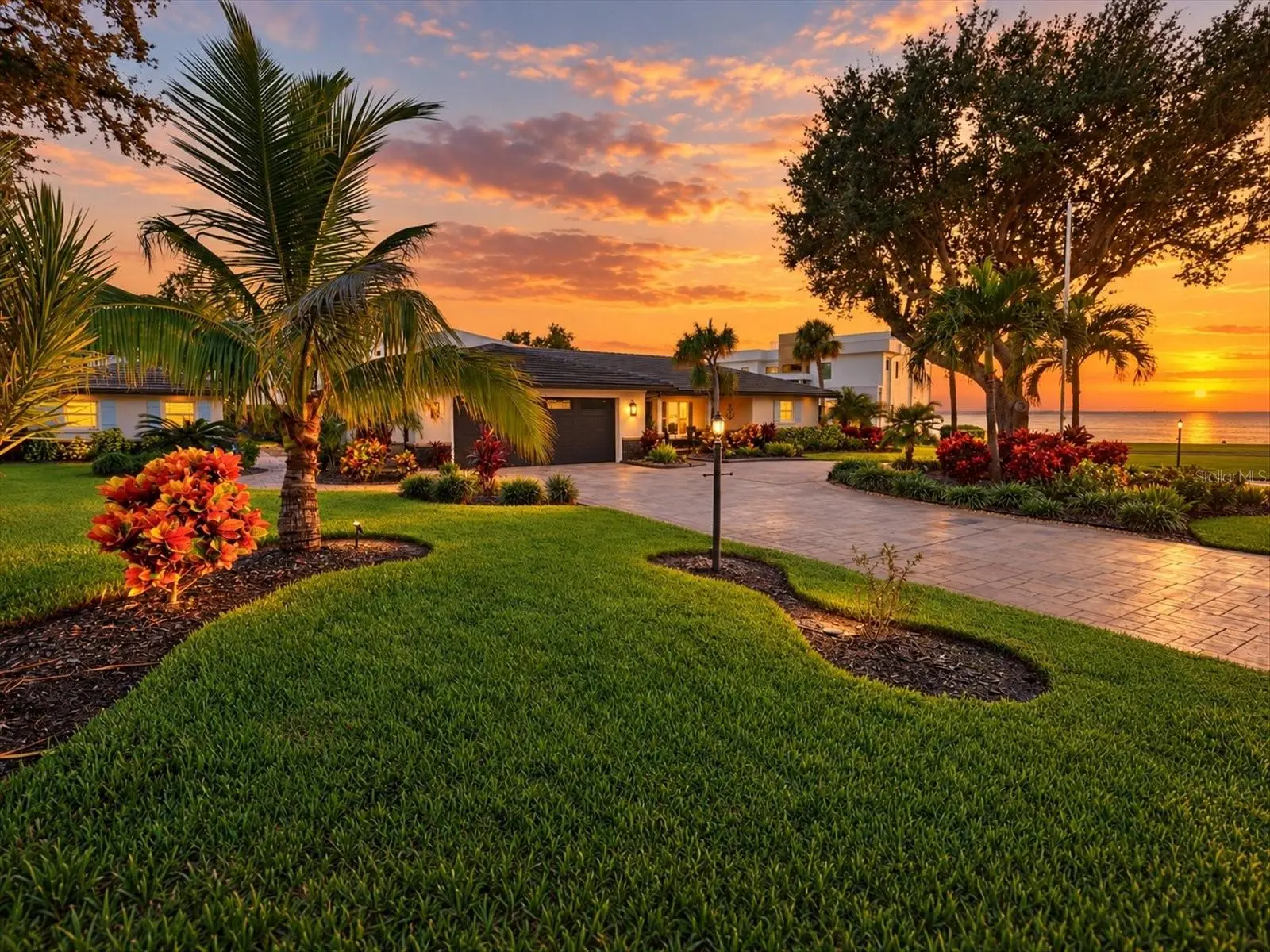 302 Braden Avenue, FL