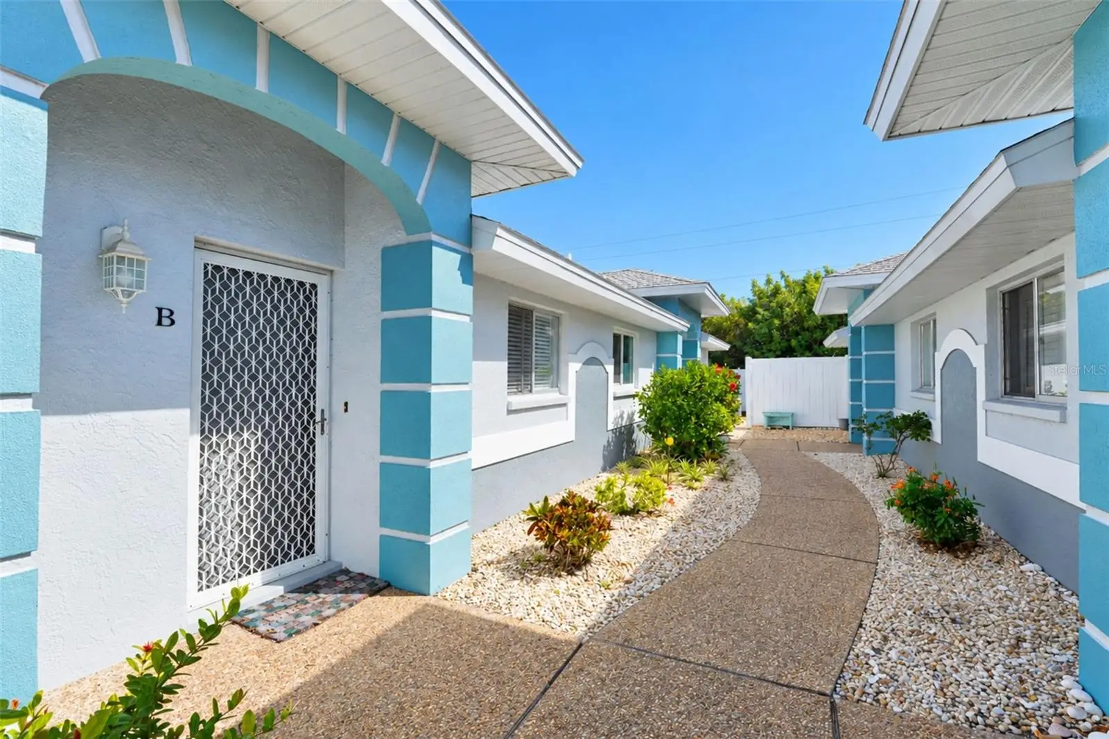 6468 Hamlet Drive, FL
