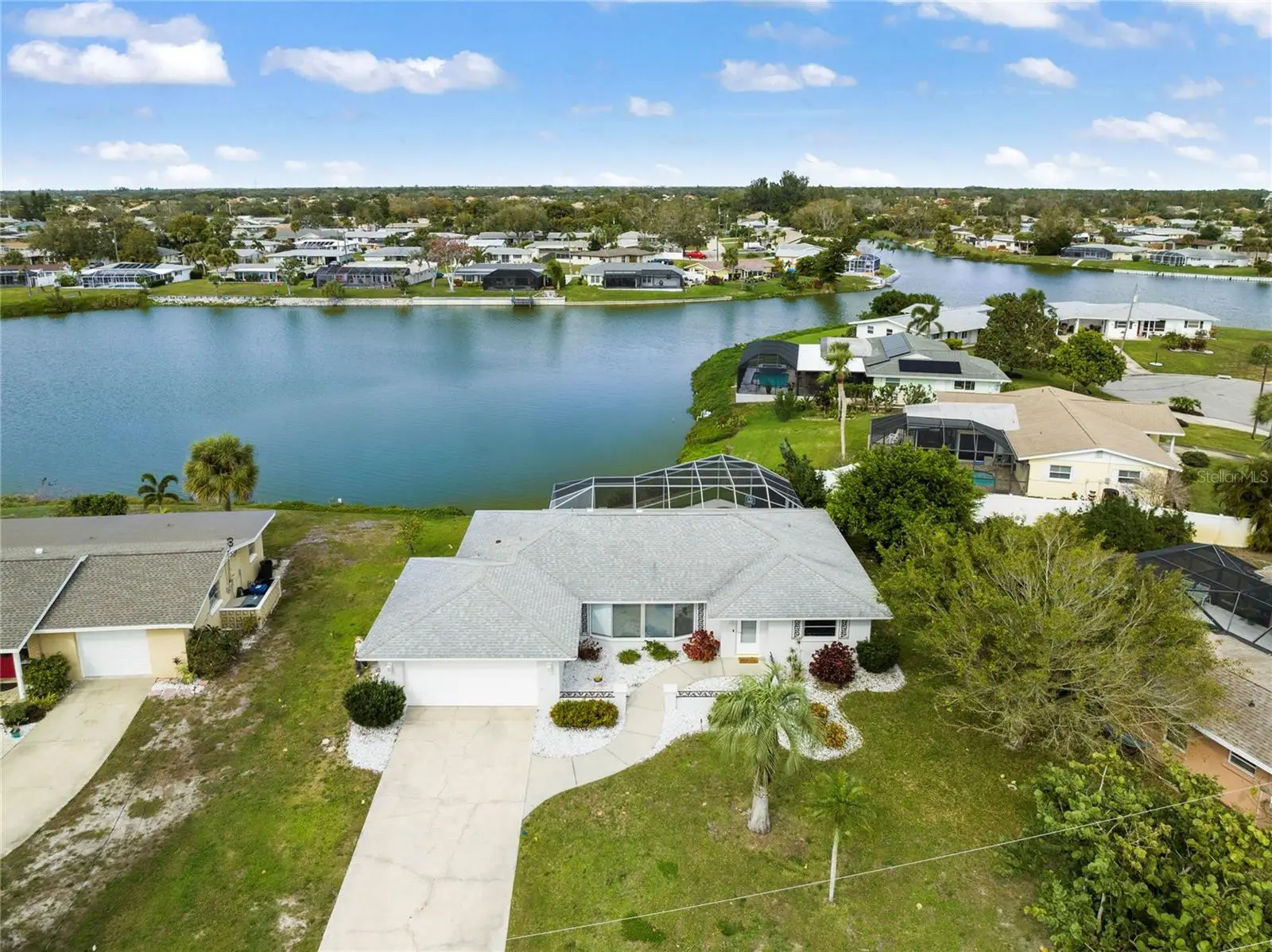 437 Hickory Road, FL