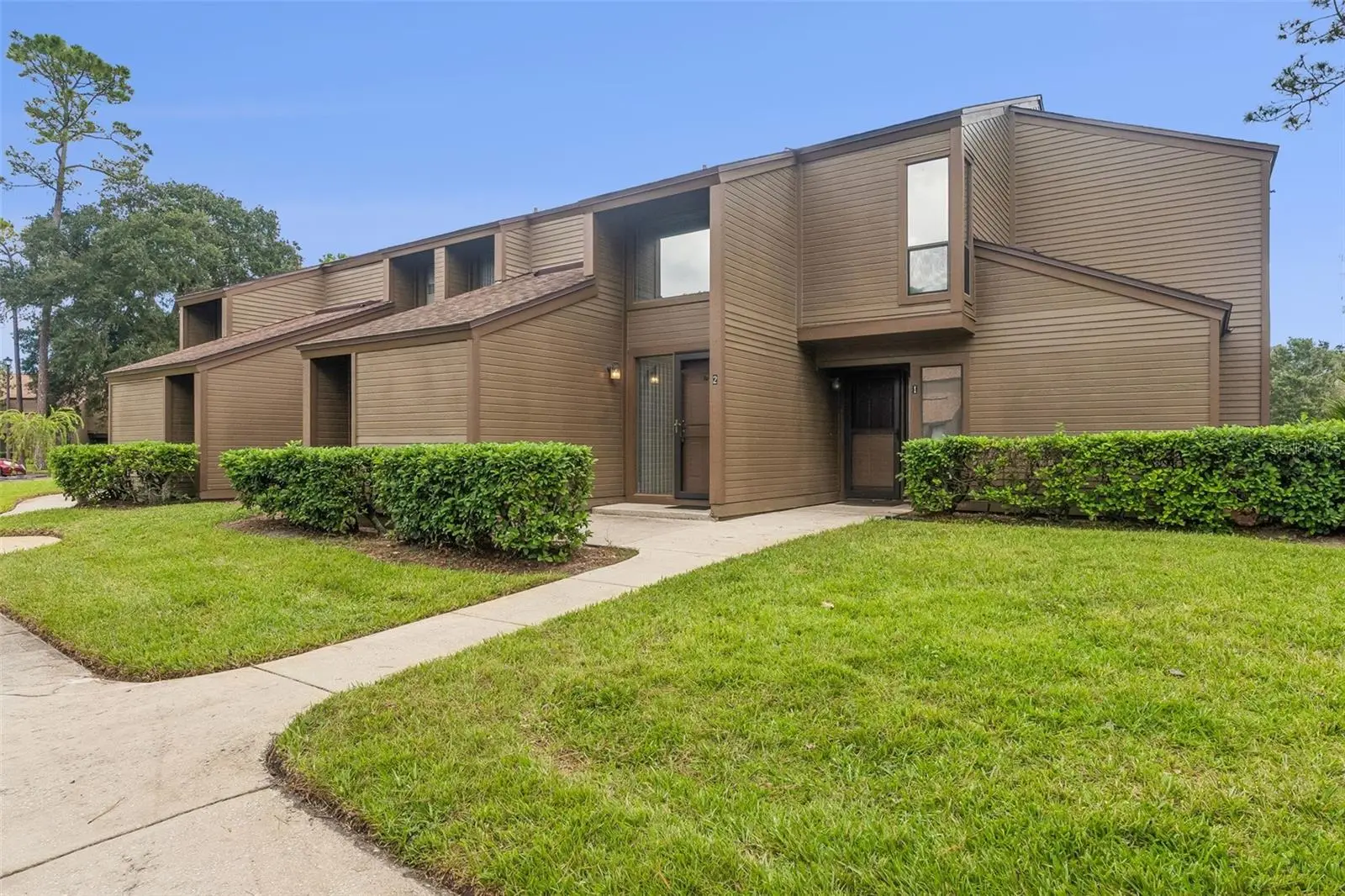2 Salisbury Court, FL