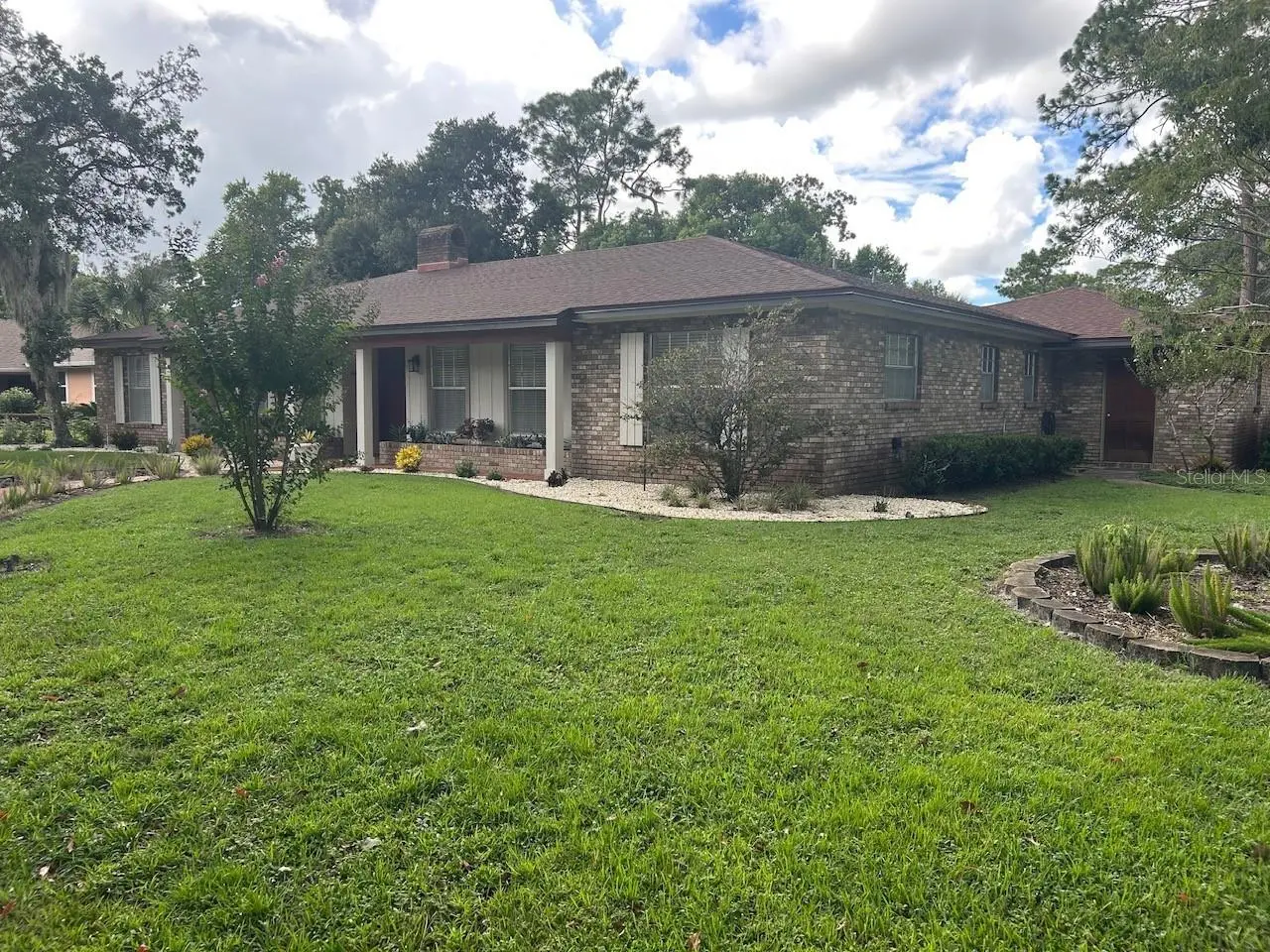100 Palm Lake Court, FL